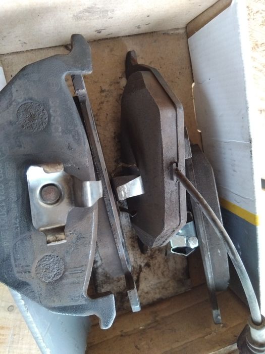 Plăcuțe frână fata golf 5 !