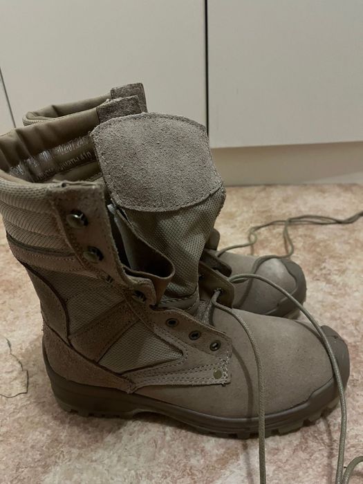 Продам военные берцы новые