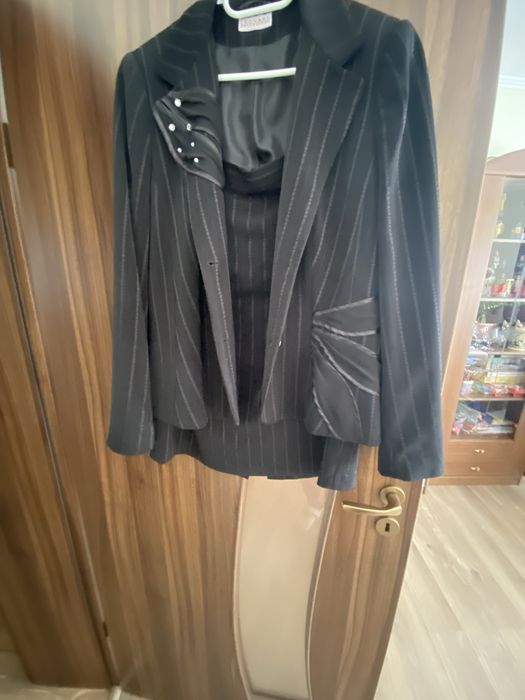 Costum dama elegant sacou fusta pantaloni