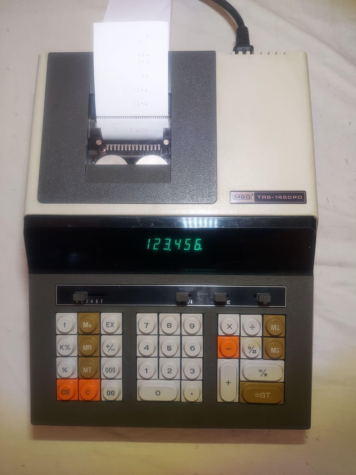 Калкулатор MBO TRS-1450PD 1980-та година