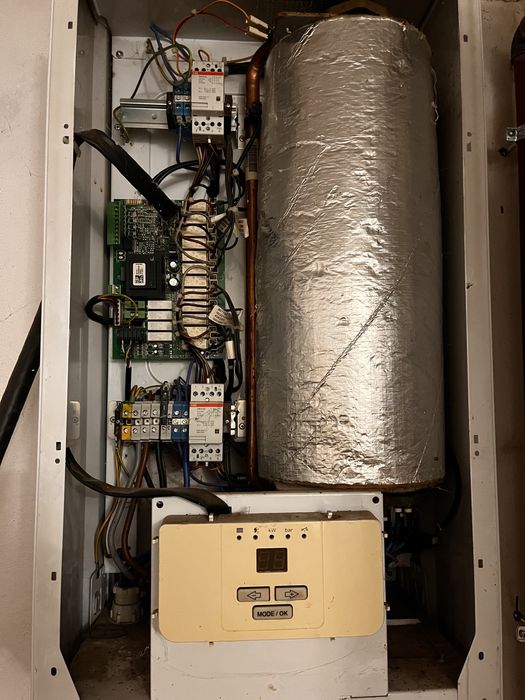 Vand 2 centrale electrice 24 de Kw Protherm Ray 24 K