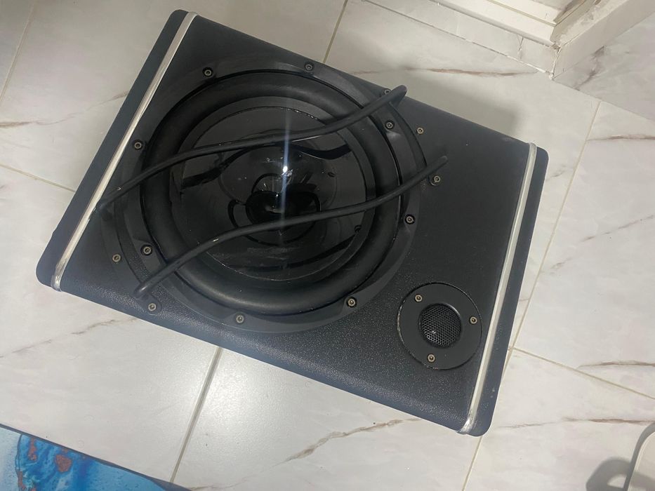 Калонка буфер на машину отличное состояние