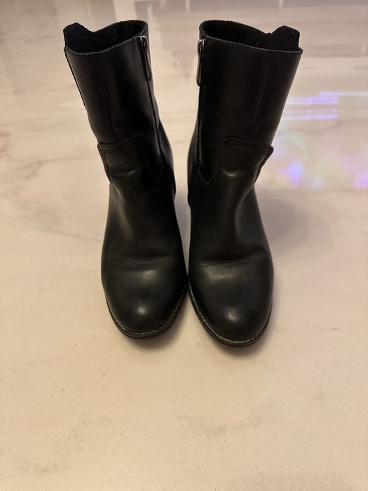 Vând Ghete din piele Lasocki, marimea 40