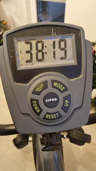 Велоергометър ZIPRO