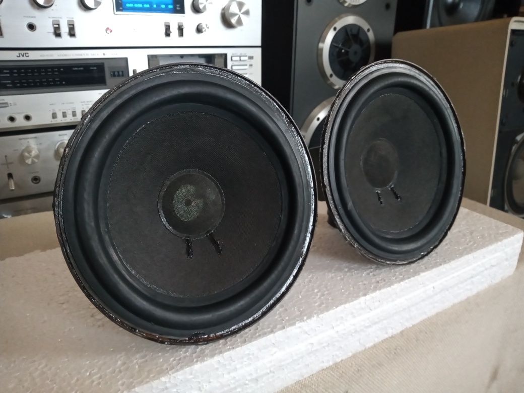 Set Difuzoare Mid/Bass Peerless .8 ohms,20 watts,16,5 cm.