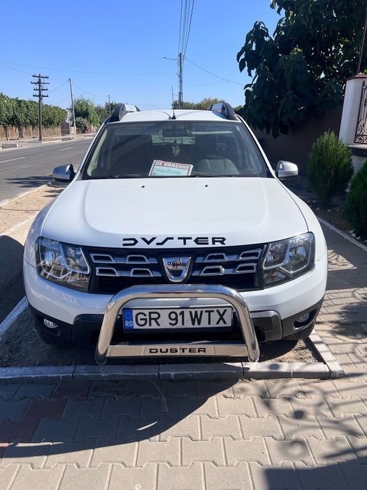 Dacia Duster Vând Dacia Duster 2014 benzină.