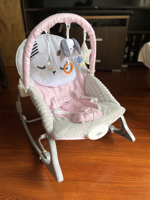 Balansoar pentru copii, cu vibratii