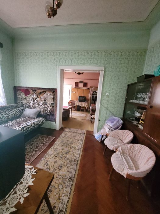 Vand parte de casa, str Unirii cu 7 ari teren