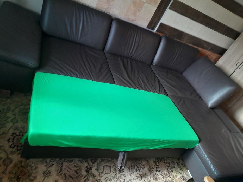 Vand coltar din piele