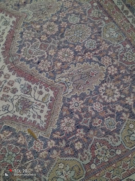 Продам ковер из натуральной шерсти