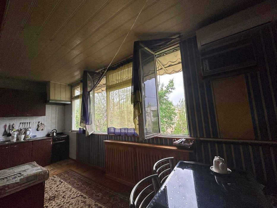 Сдаётся 2- комнавтная квартира на Шайхантахурский