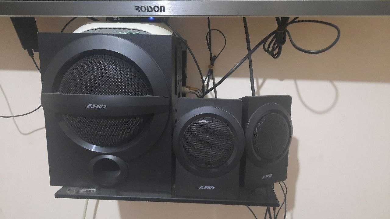 Продаю домашний сабвуфер с колонками