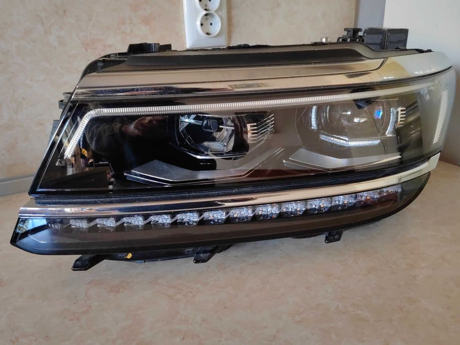 Фар VW Tiguan 5N LED ляв / Фар Тигуан / Фар Tiguan Оригинален