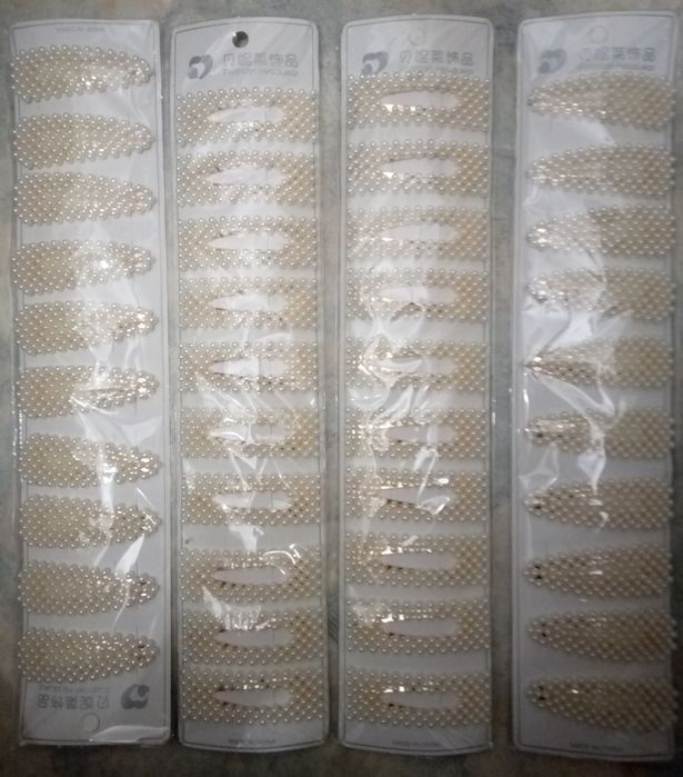 Продаются заколки на волосы