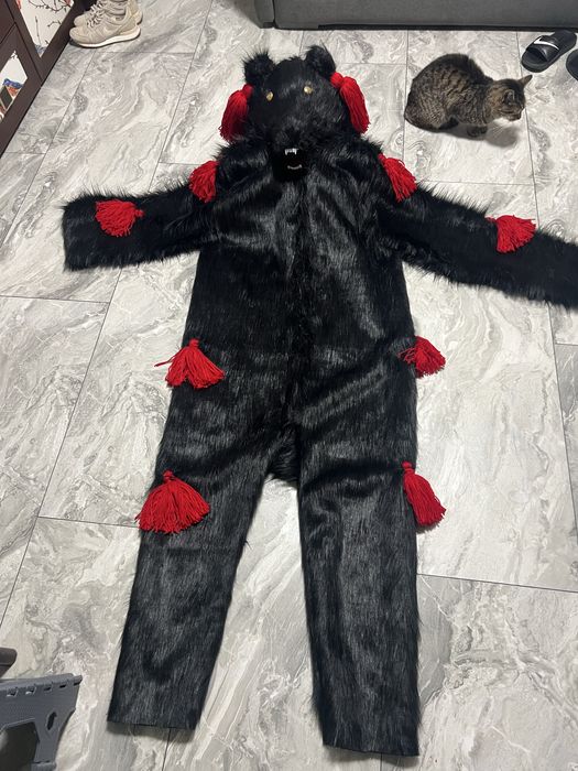 Costum urs revelion