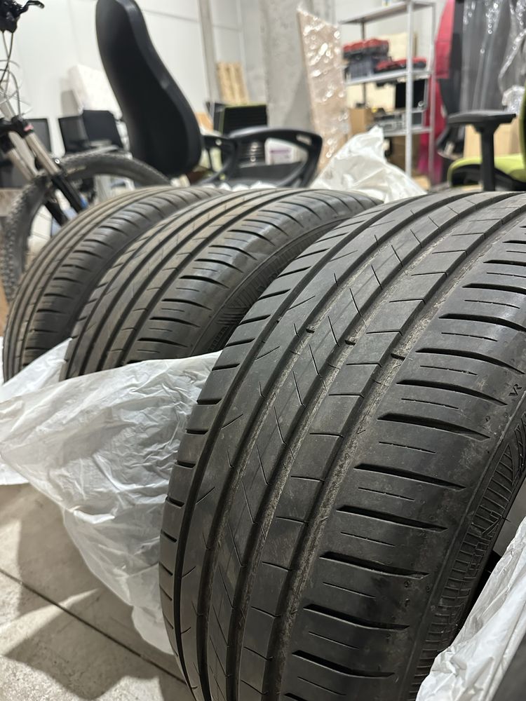 245/45 R17  Vredestein 4бр