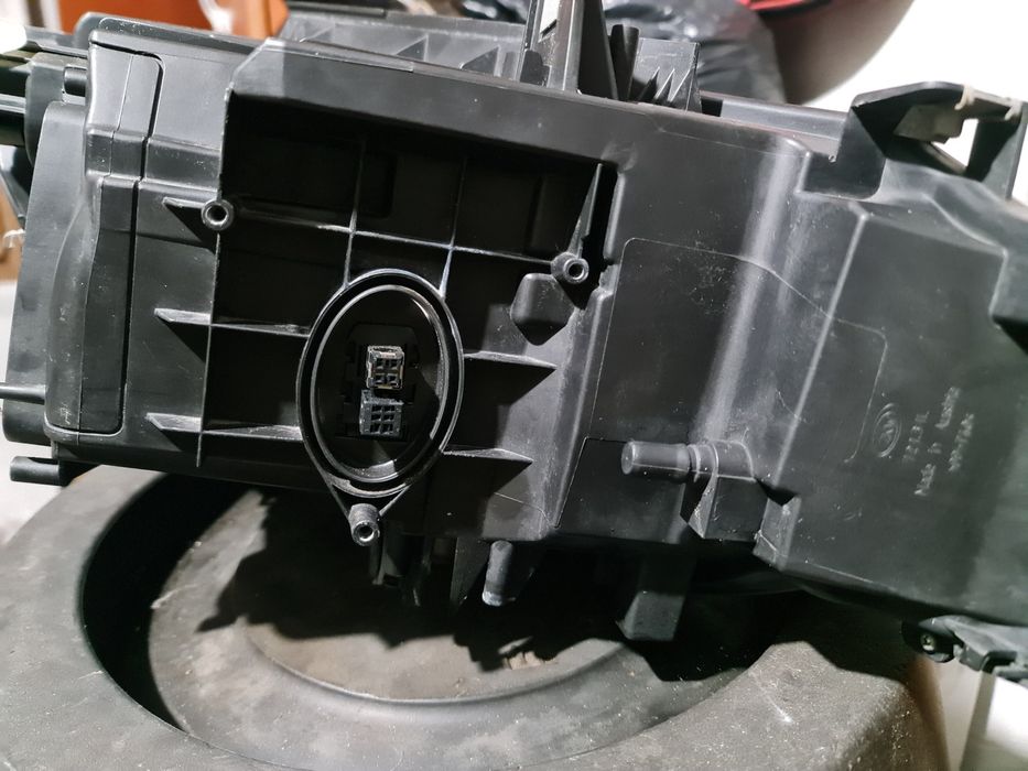 Far  bmw f30-f31 led adaptiv cu lupe