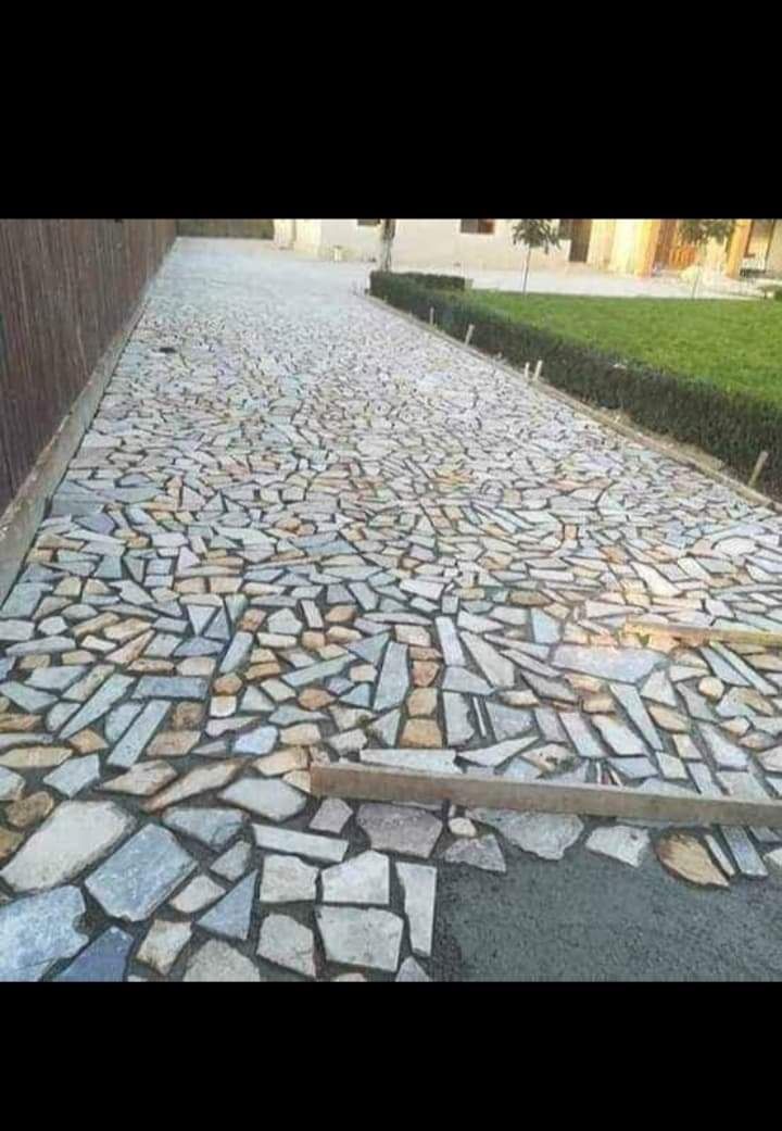 Vindem si montam piatra de munte