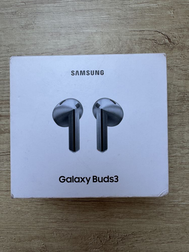 Samsung Galaxy Buds3 - нови