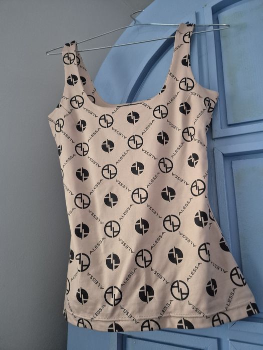 Нов топ Алеса - бежово