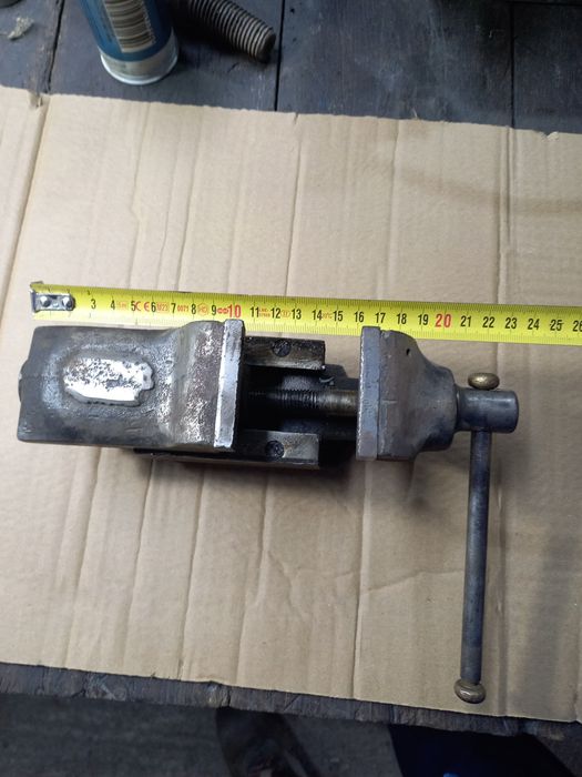 Menghina de dimensiuni mici