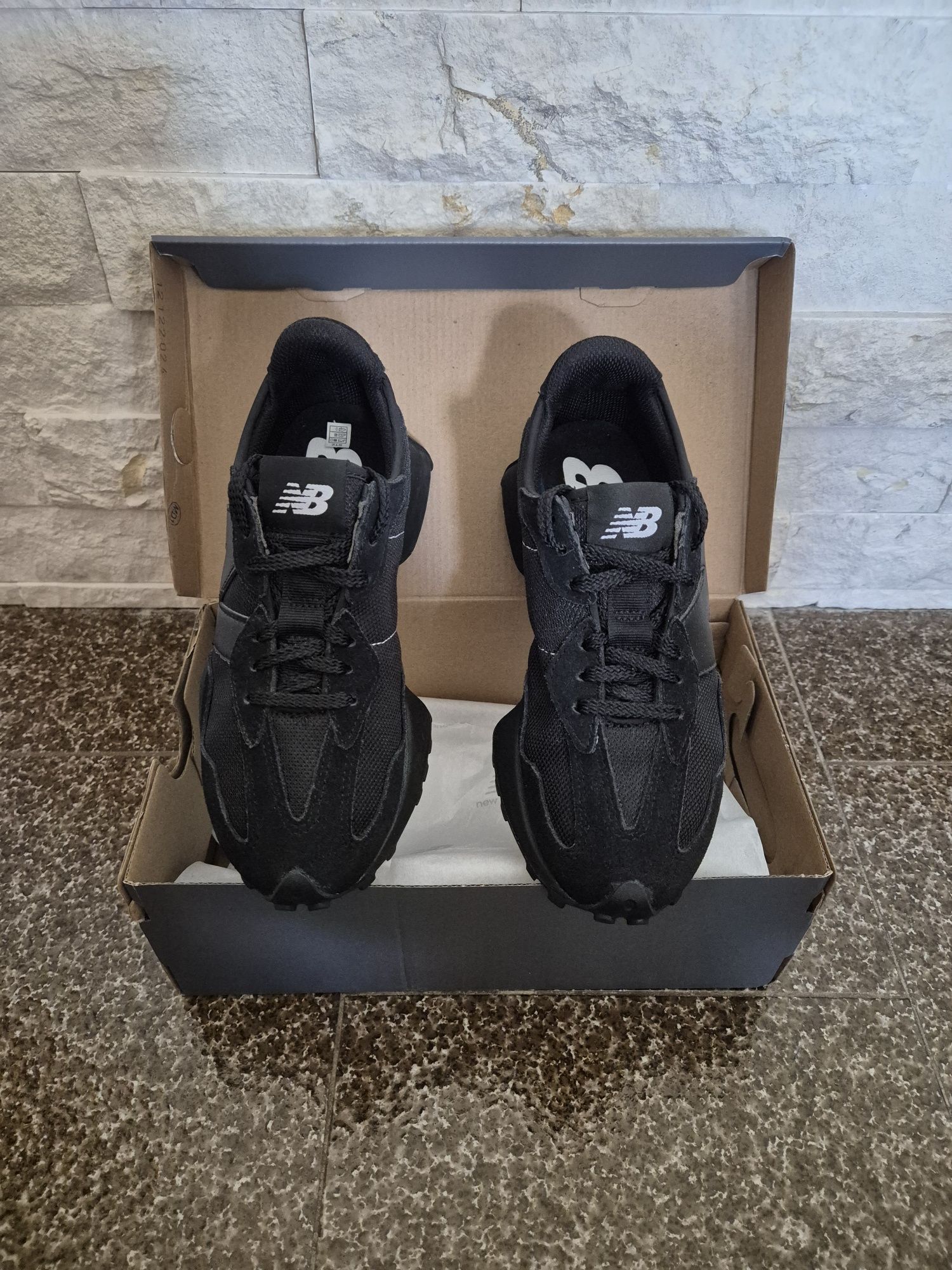 Маратонки New Balance 327