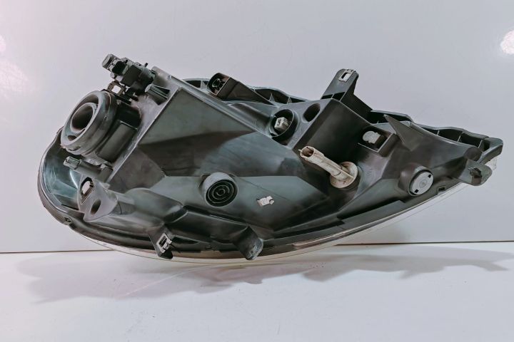 Far Stanga  8200701354 / 93859829 Nissan Primastar prima generatie (f