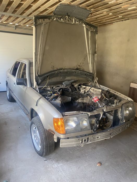 Продам мерседес 124