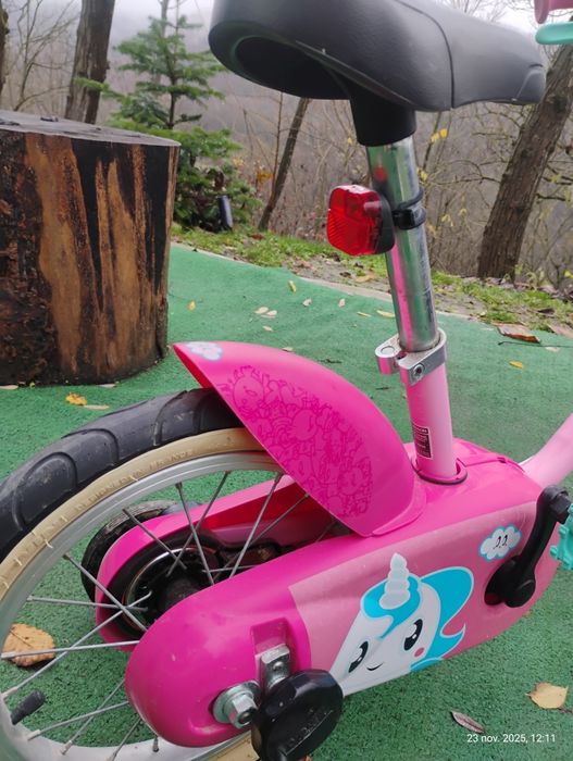 Bicicleta pentru fete BTWIN roz