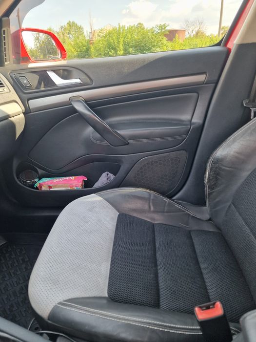 Fete uși din pile Skoda Octavia 2