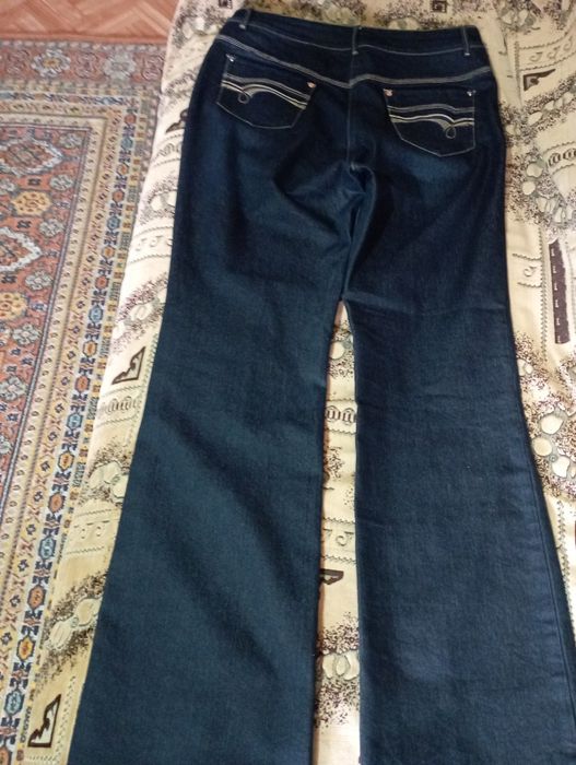 Джинсы женские продам