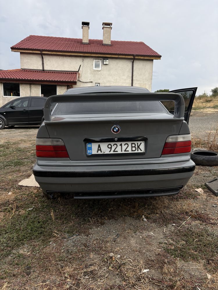 E36 320i на части