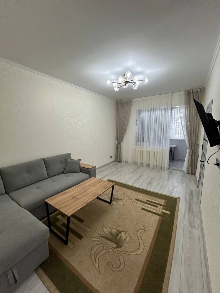 Квартира 2-3/4/4 с Евро-ремонтом, Юнусабад 12 кв. Метро Туркистан