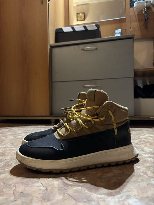 Продам Адидас Кроссы