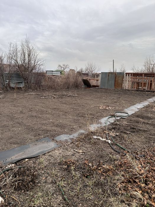 Продаю дачу на строителях.