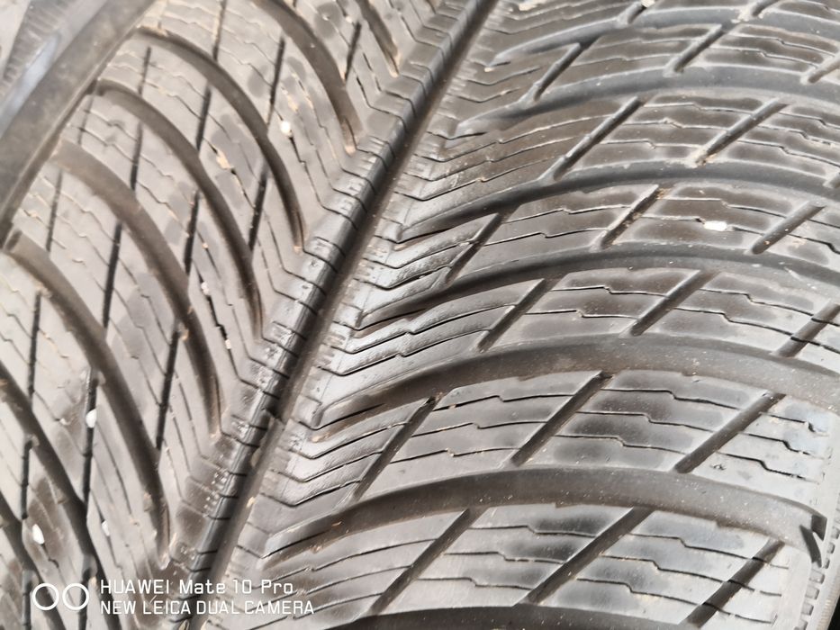 235 60 18 цола гуми като нови Michelin dot21  22