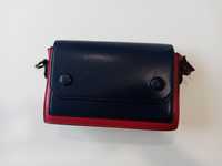 Червено-синя чанта с дълга дръжка
