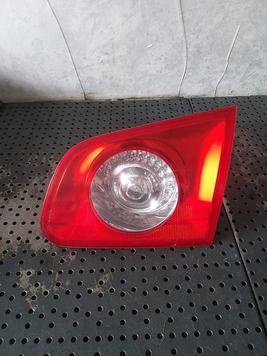 Stop tripla lampa dreapta haion vw passat b6 3c variant 3c9945094
