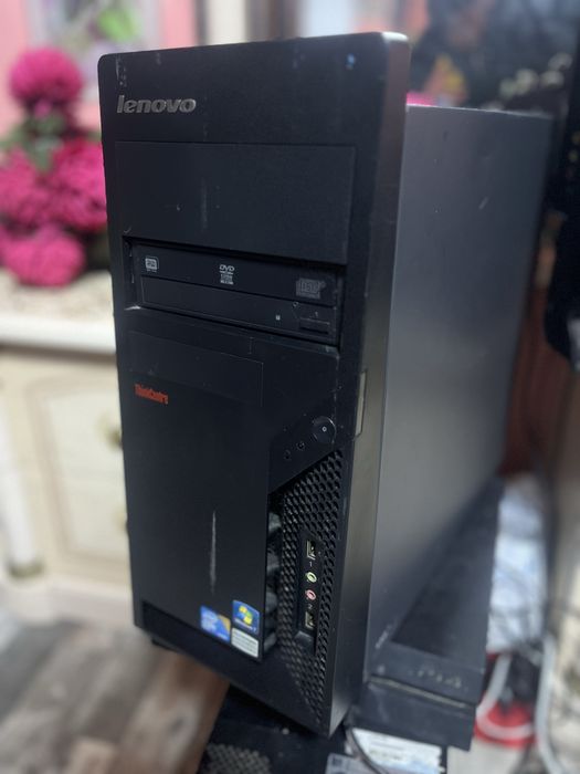 Vând pc Windous7 cu instalaria eurotruksimulator2