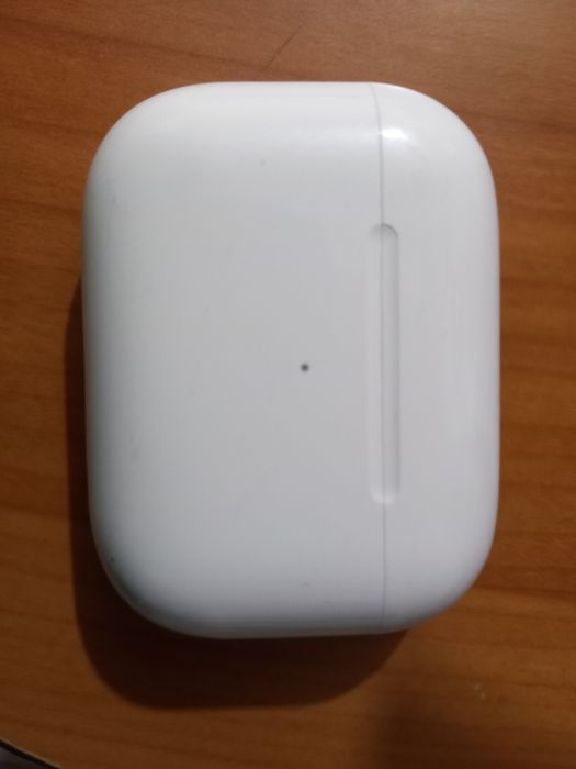 Продавам AirPods 3 pro
