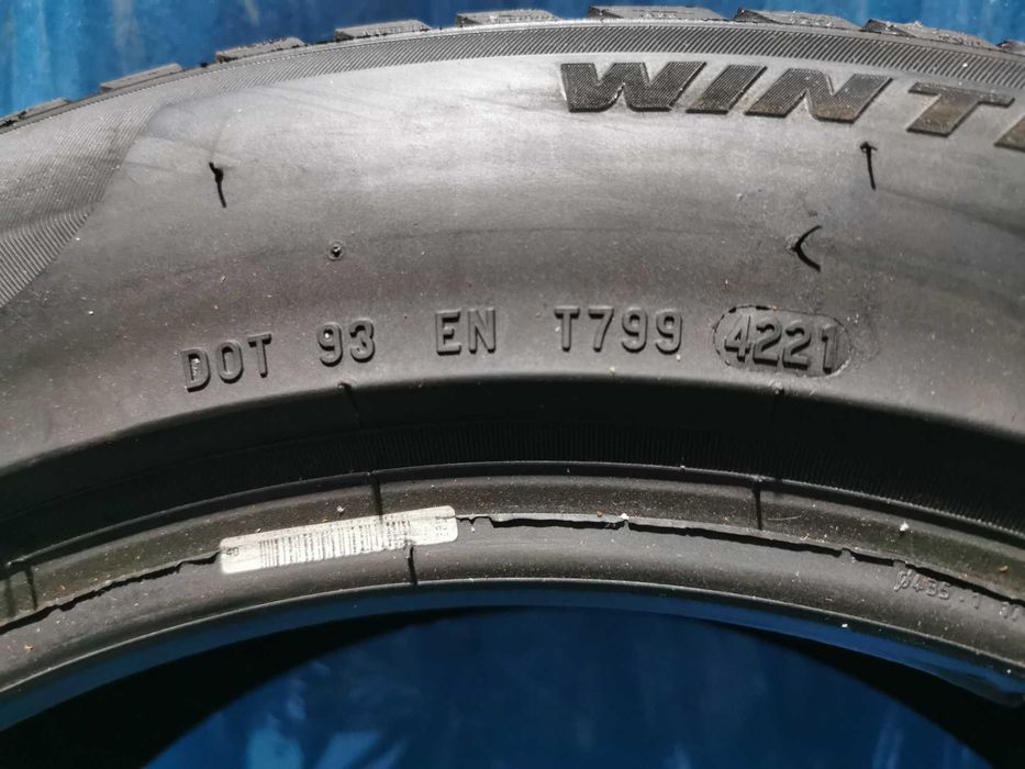 225 55 17 pirelli m+s 4 buc