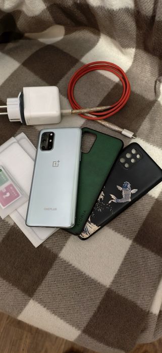 Oneplus 8T. 12/256