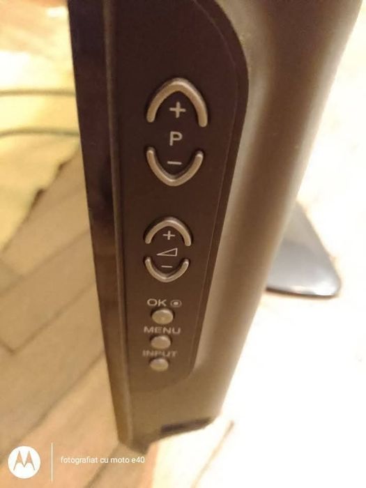 Vând lcd LG, full HD, 81 cm