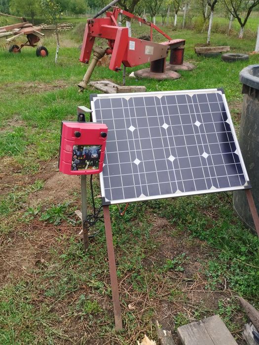 Vand instalație pt gard electric (generator impulsuri) OLLI 122B+panou