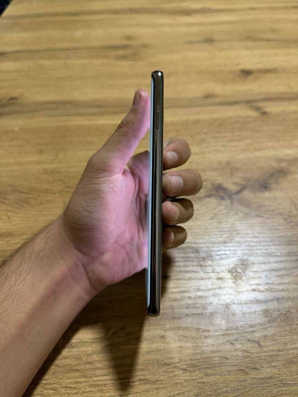 Galaxy S10 ideal holatda, aybi yoq