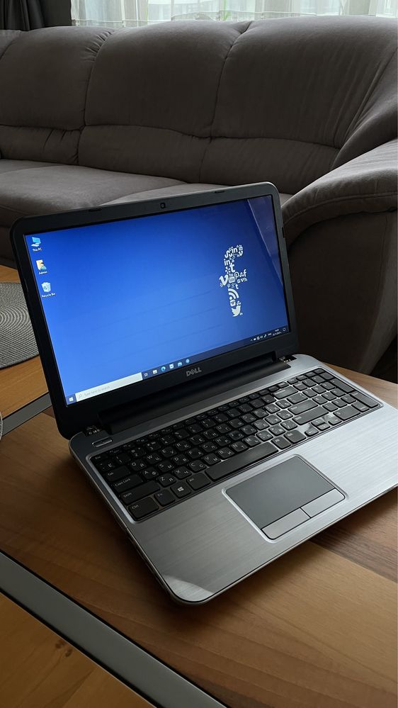 Лаптоп Dell Inspiron 5521