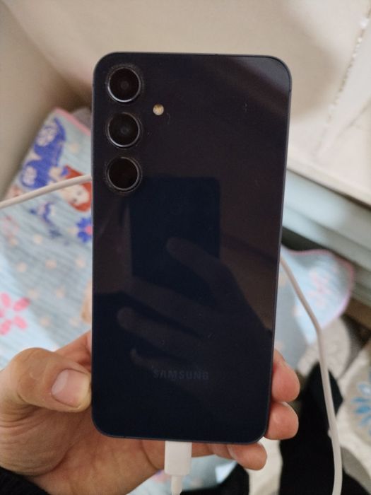 Samsung a55 5G 8ga 128 xotira prosta ideal