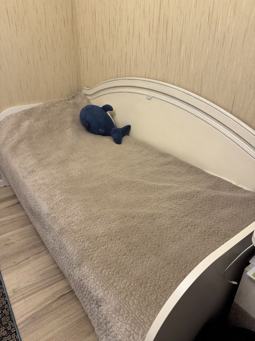 Кровать Икеа с матрасом