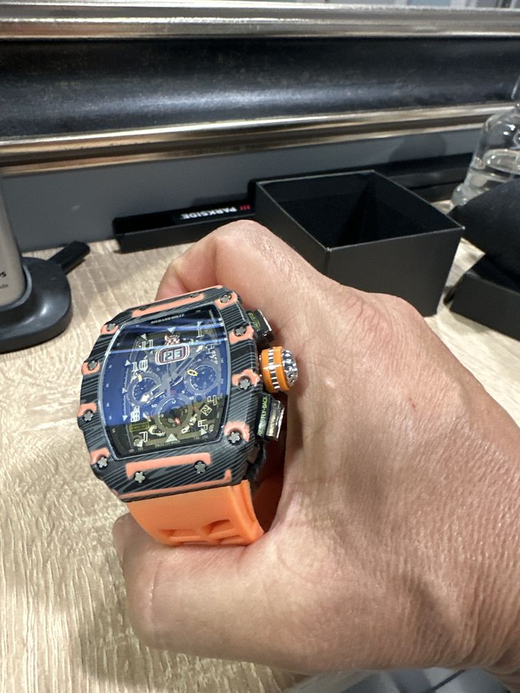 Часовник Richard Mille Chronograph чисто нов
