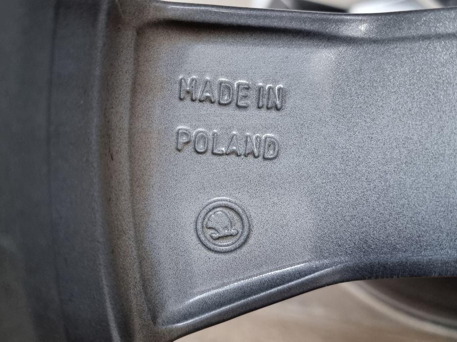 17" Оригинални джанти Skoda Осtavia 5×112 7J ET45 Ф57.1